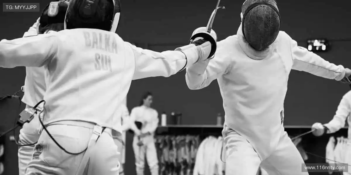 用装备定义态度，让汗水成就勋章！🎽